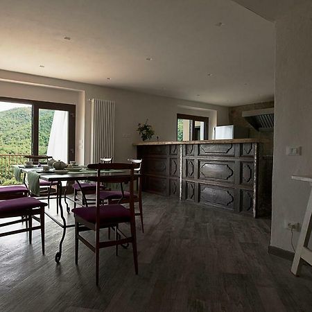 A casa da Agata Bed & Breakfast Loro Ciuffenna Bagian luar foto