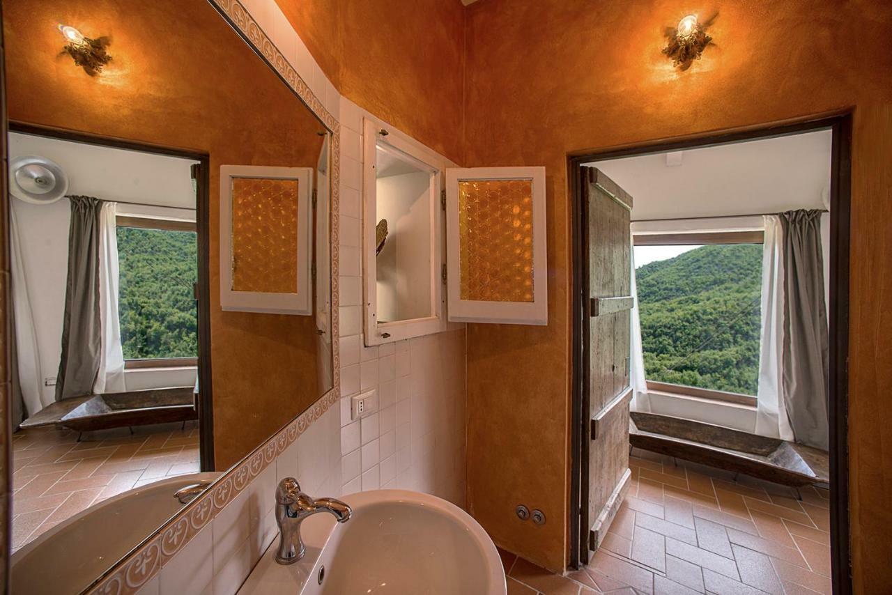 A casa da Agata Bed & Breakfast Loro Ciuffenna Bagian luar foto