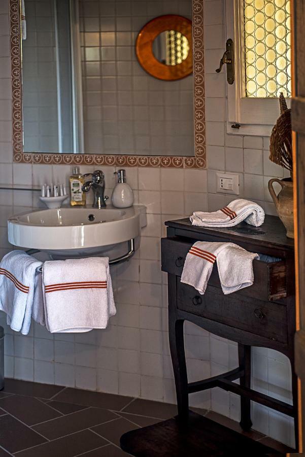 A casa da Agata Bed & Breakfast Loro Ciuffenna Bagian luar foto